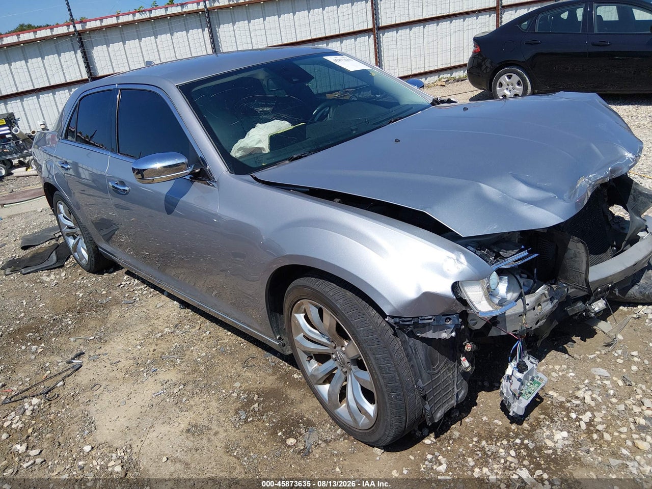 2c3ccaeg0jh****** · 2018 CHRYSLER 300 LIMITED