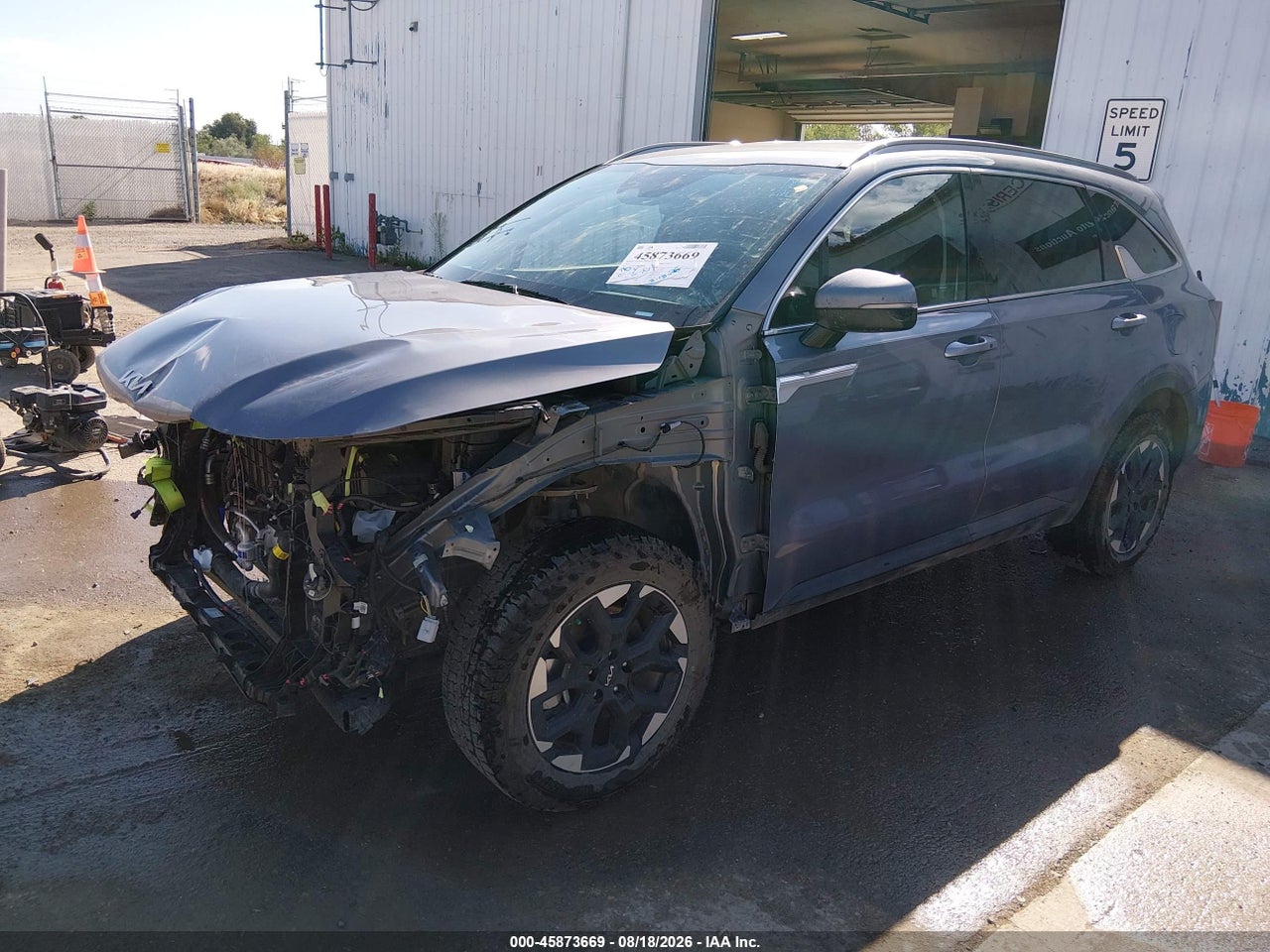 2024 KIA SORENTO S · 2/11
