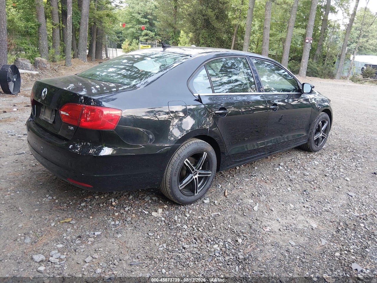 3VWLL7AJ5DM****** · 2013 VOLKSWAGEN JETTA 2.0L TDI · 4/11