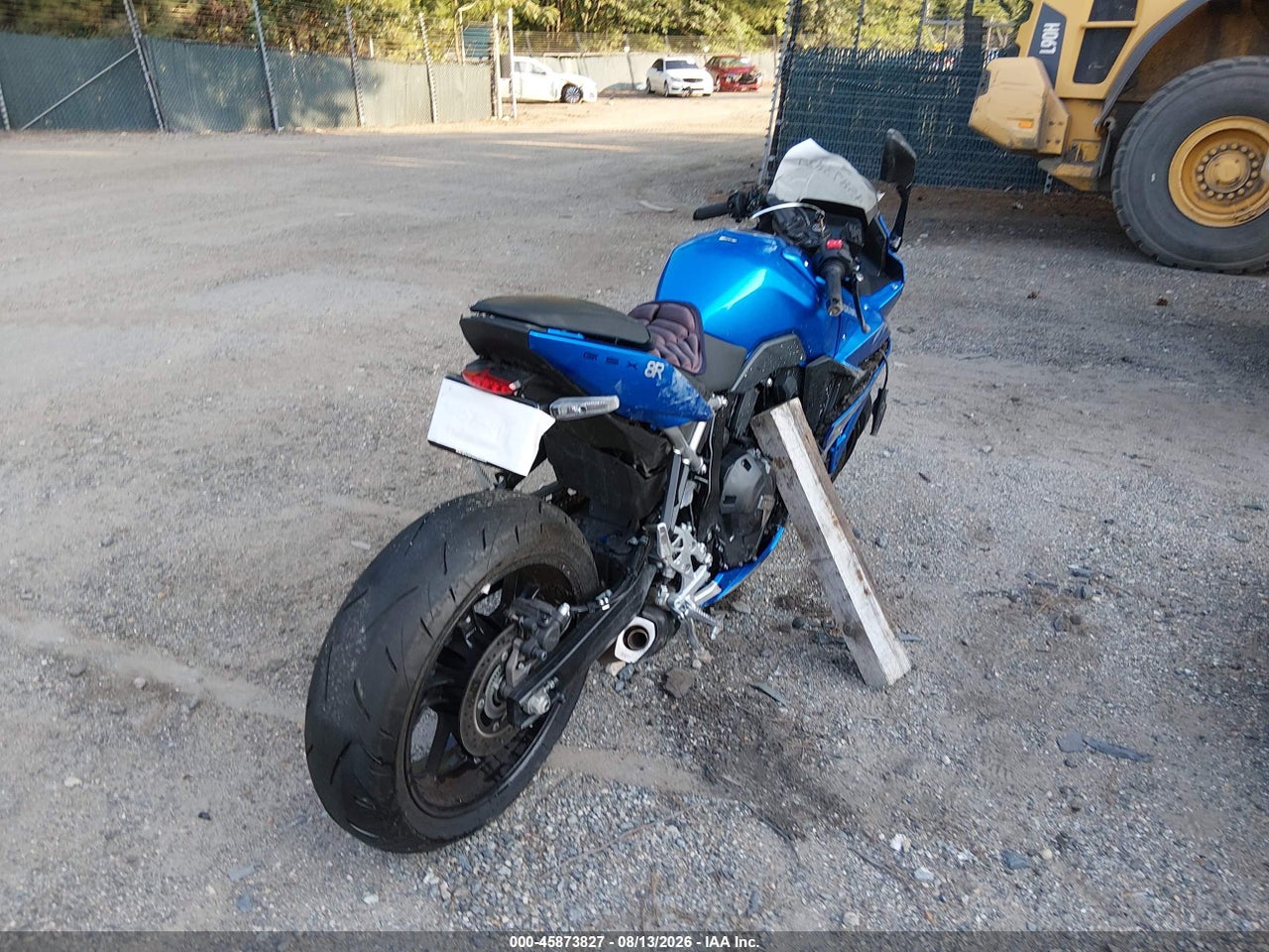 2026 SUZUKI GSX800 F · 4/11