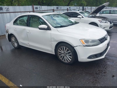 3VWLZ7AJ3BM****** · 2011 VOLKSWAGEN JETTA 2.5L SEL