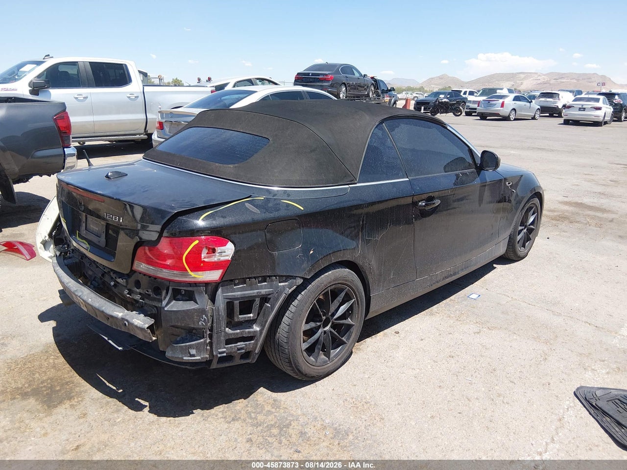 2011 BMW 128I · 4/11