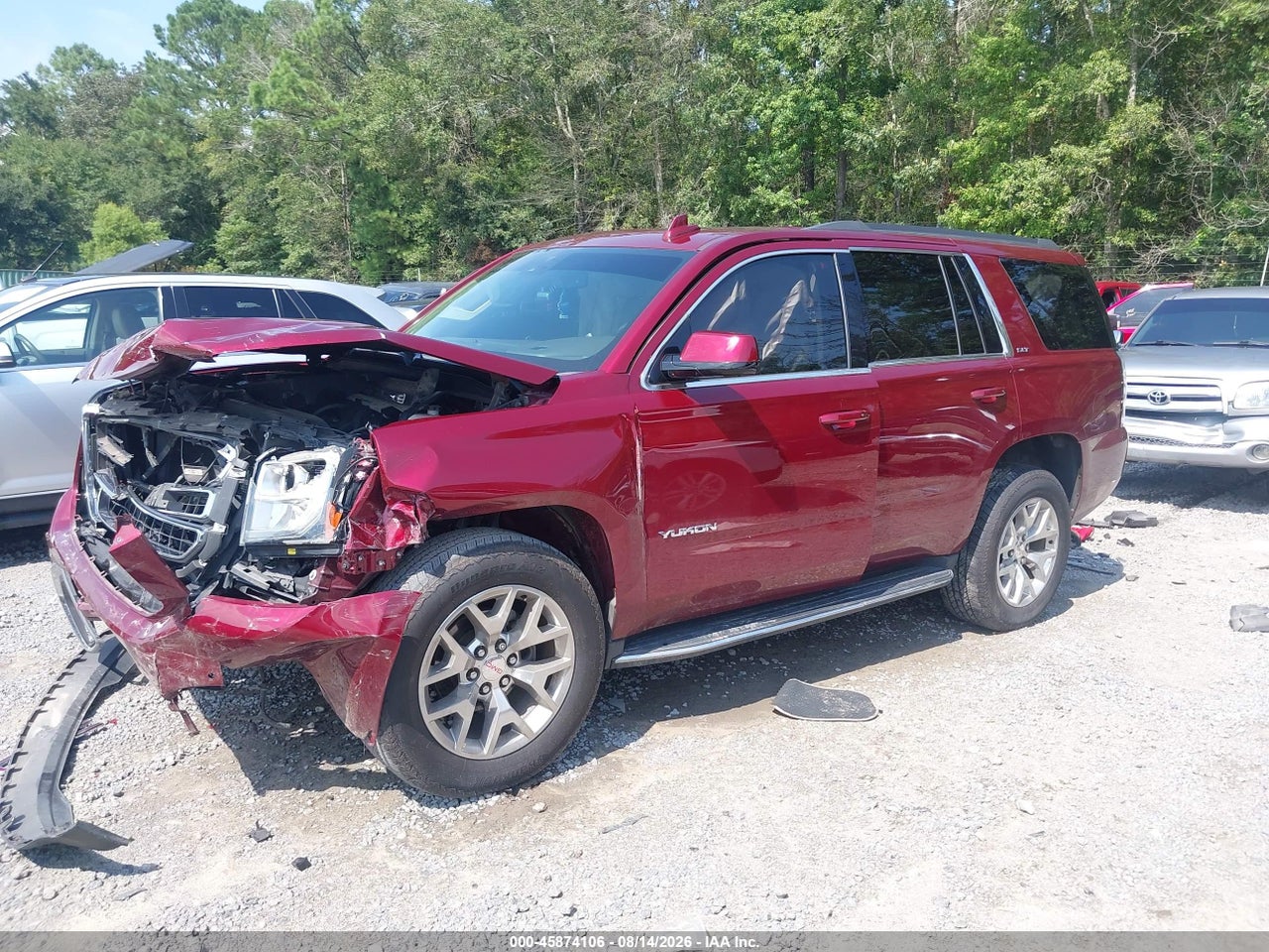 2017 GMC YUKON SLT · 2/11