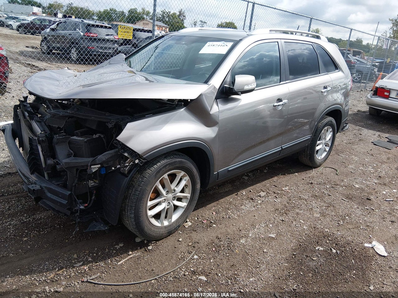 2014 KIA SORENTO LX · 2/10