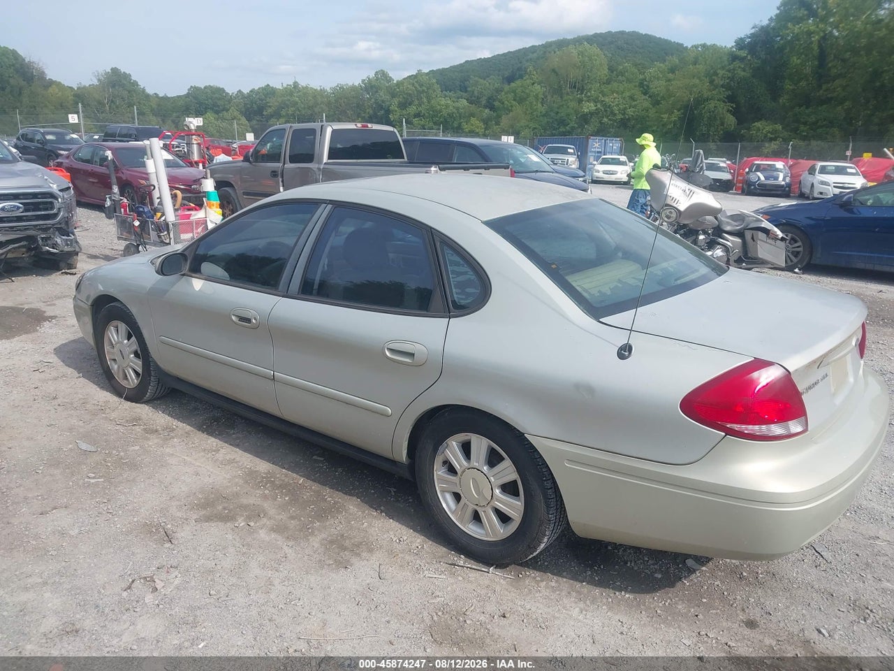 2005 FORD TAURUS SEL · 3/11
