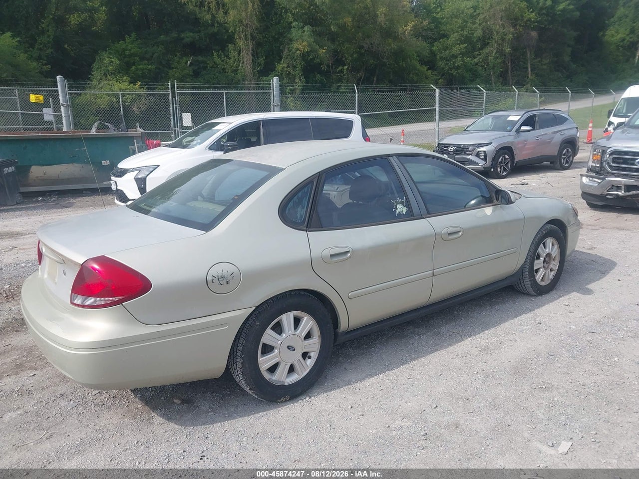 2005 FORD TAURUS SEL · 4/11