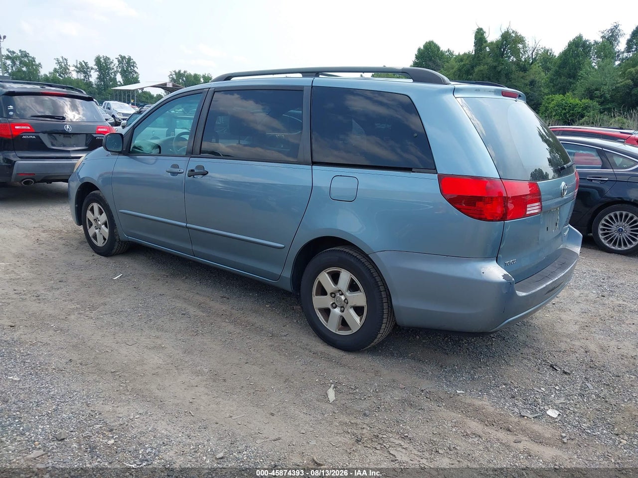 2005 TOYOTA SIENNA LE · 3/11