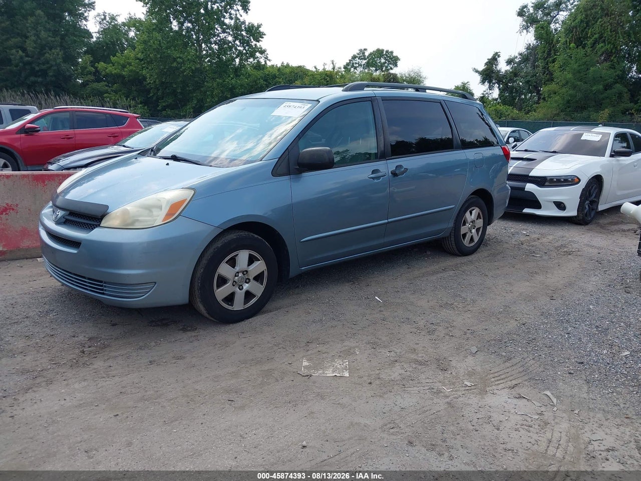 2005 TOYOTA SIENNA LE · 2/11