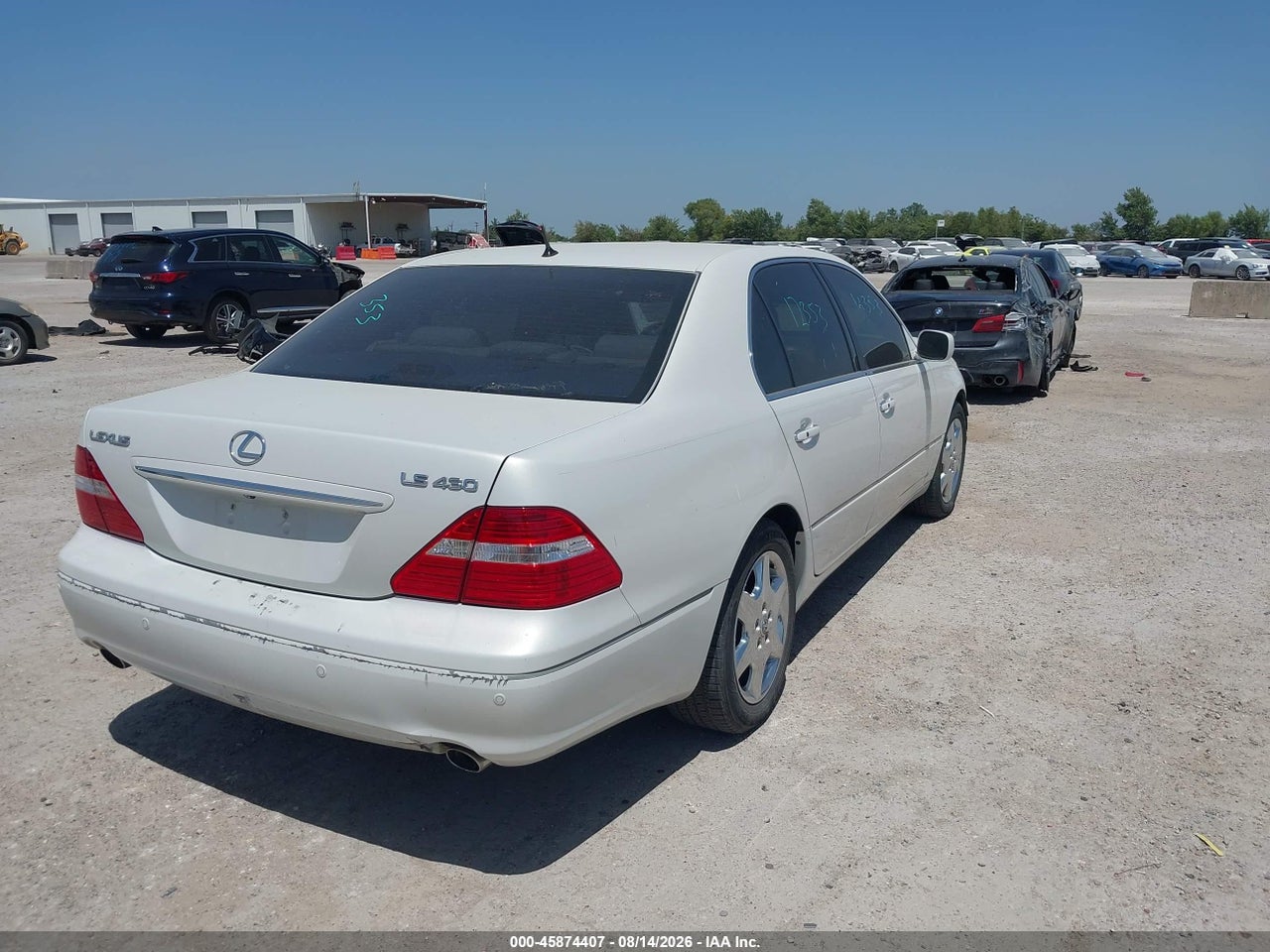 2004 LEXUS LS 430   · 4/11