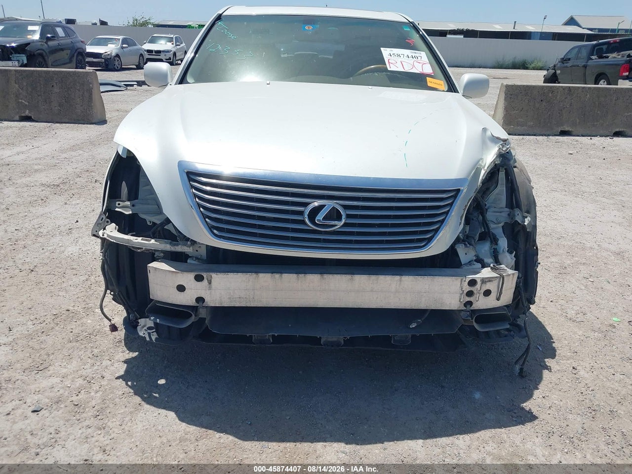 2004 LEXUS LS 430   · 6/11