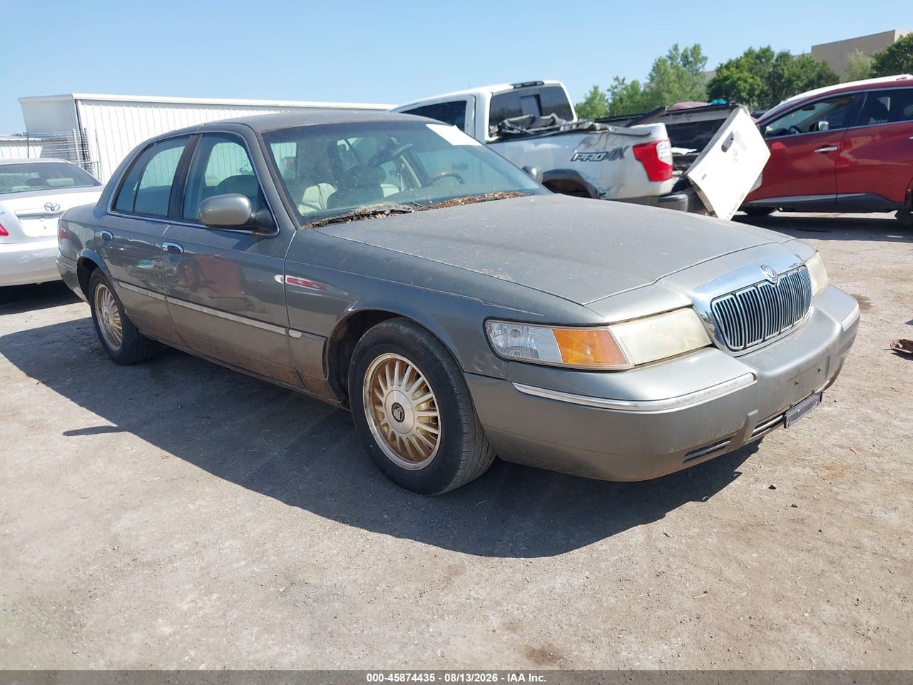 2MEFM75W9YX****** · 2000 MERCURY GRAND MARQUIS LS