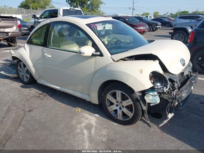 2006 VOLKSWAGEN NEW BEETLE 2.5