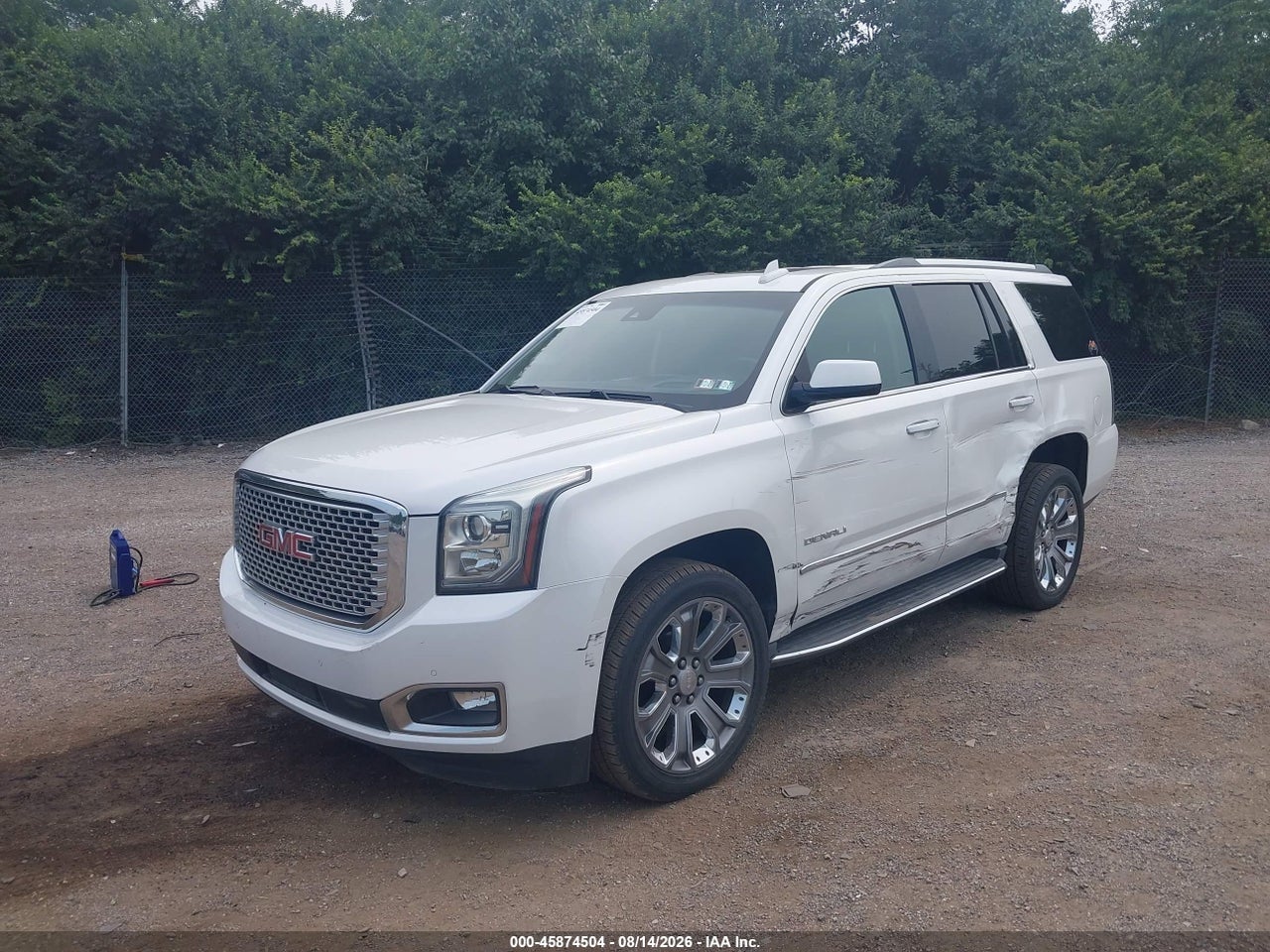 2016 GMC YUKON DENALI · 2/11