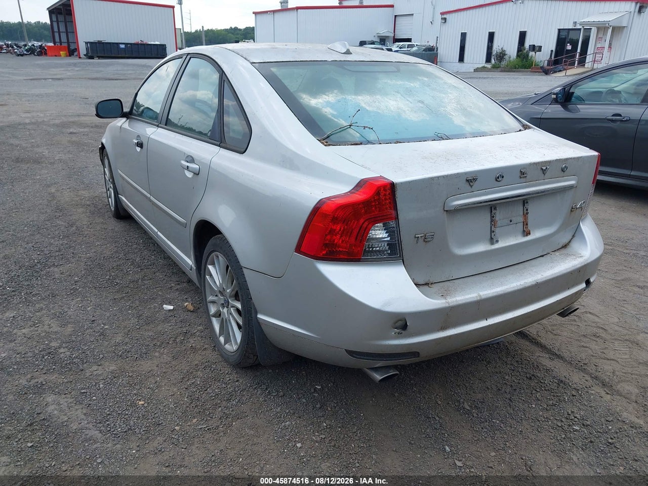 2011 VOLVO S40 R-DESIGN/T5 (RETAIL ONLY) · 3/11