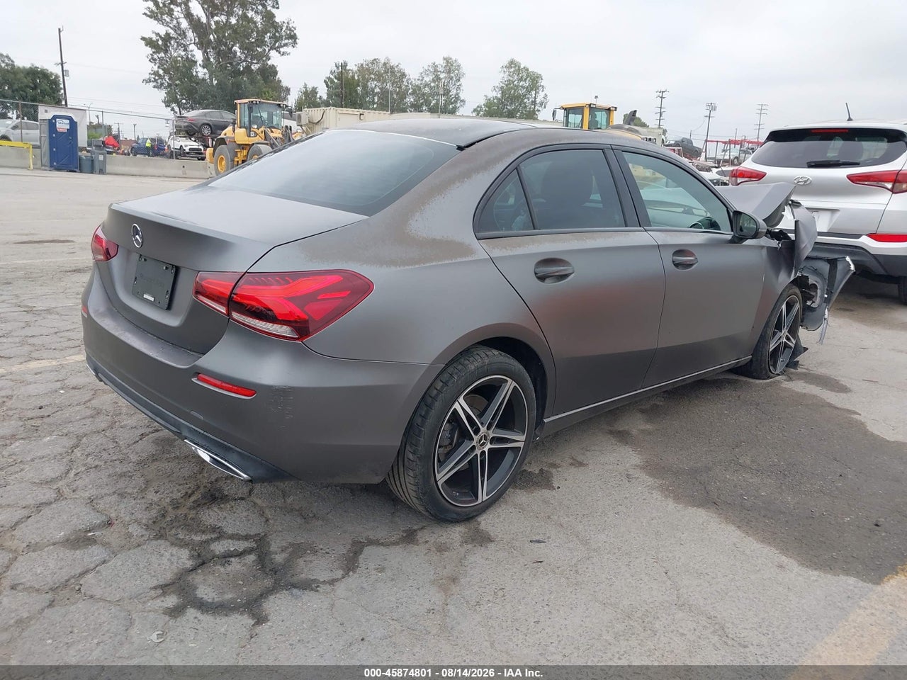 2019 MERCEDES-BENZ A 220 · 4/11
