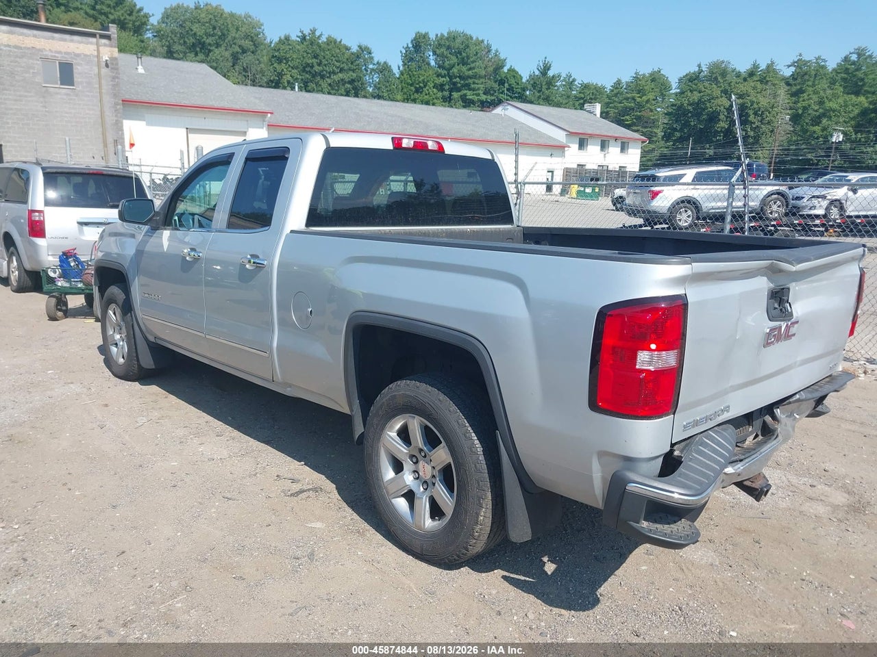 1GTV2VEC0FZ****** · 2015 GMC SIERRA 1500 SLT · 3/11