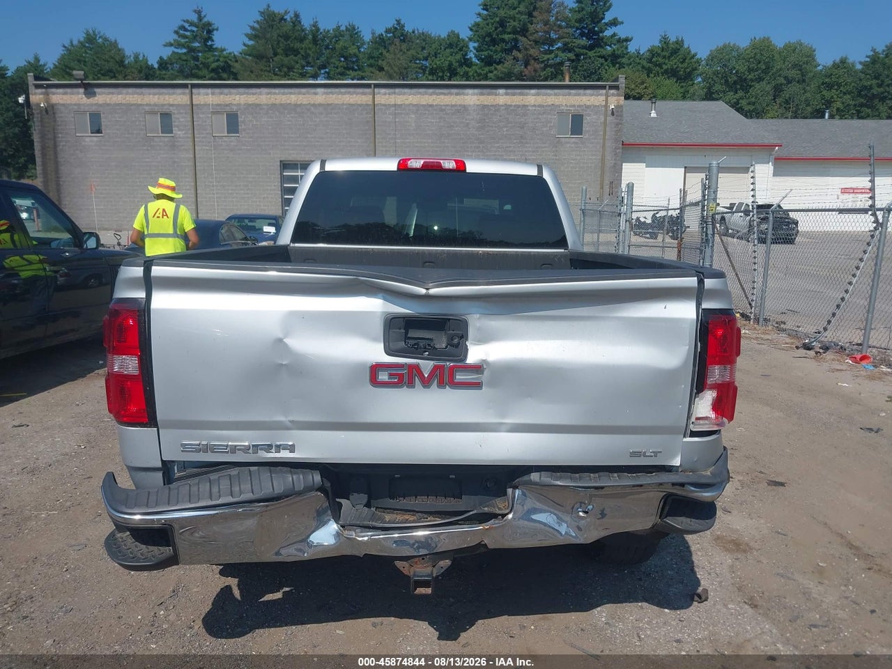 1GTV2VEC0FZ****** · 2015 GMC SIERRA 1500 SLT · 6/11