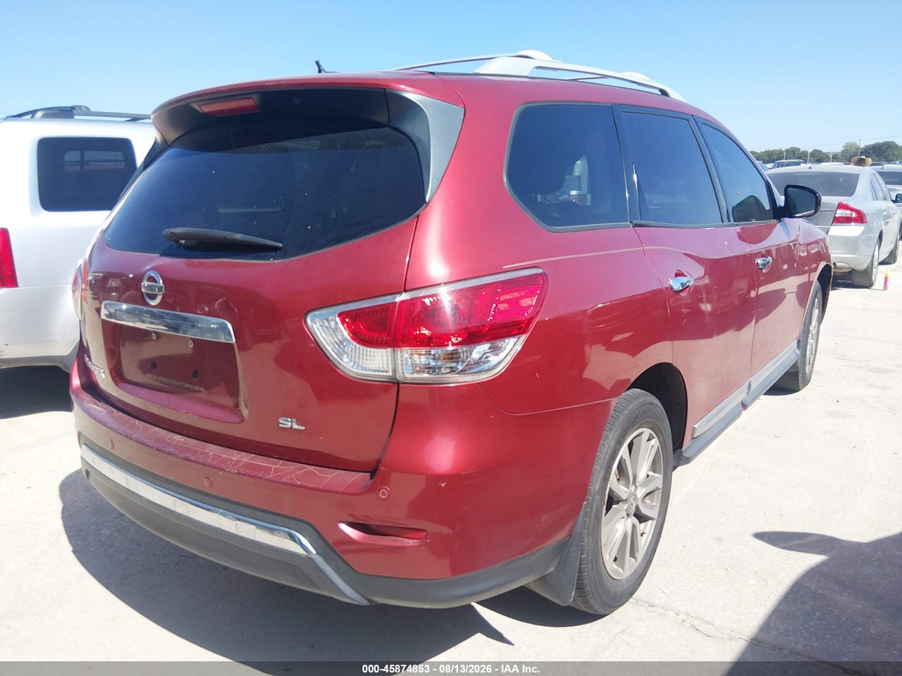 2013 NISSAN PATHFINDER SL · 4/11