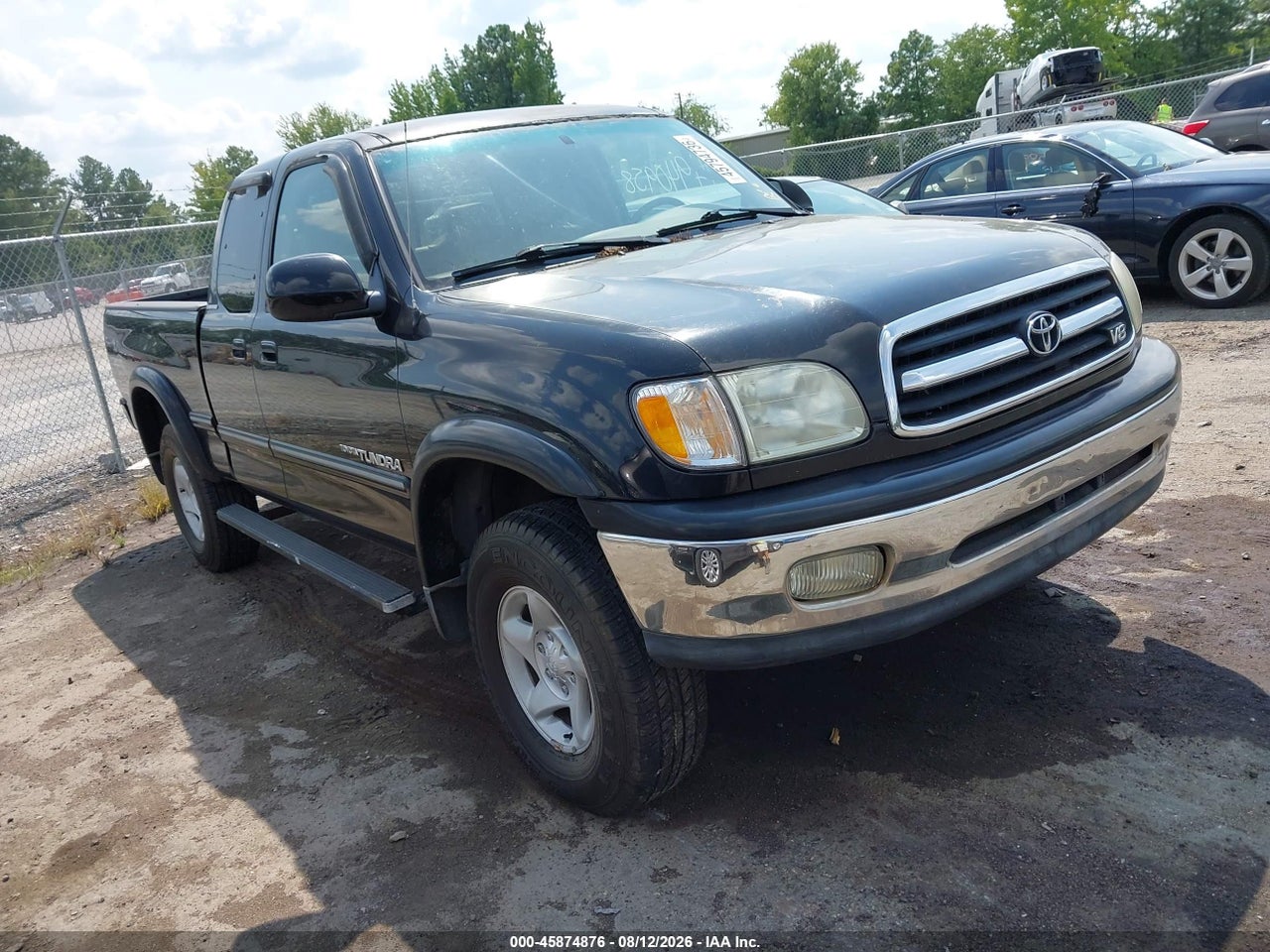 5TBBT48132S****** · 2002 TOYOTA TUNDRA LTD V8
