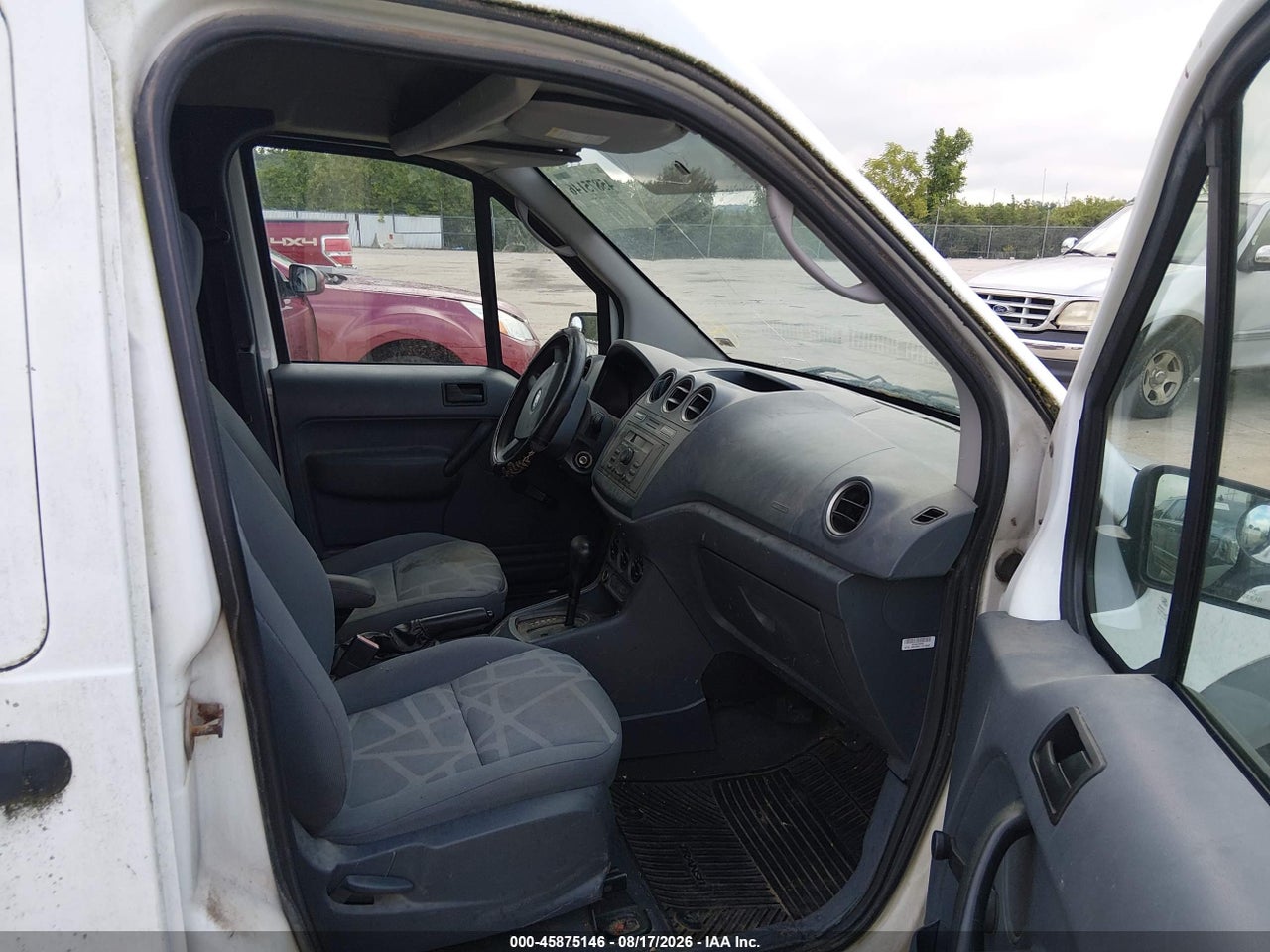 2010 FORD TRANSIT CONNECT XL · 5/11