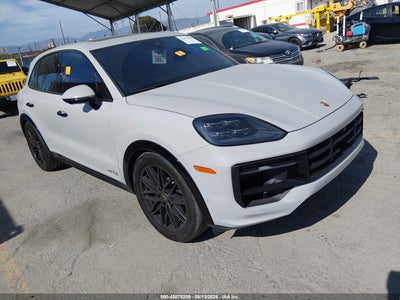 WP1AG2AY8SD****** · 2025 PORSCHE CAYENNE GTS