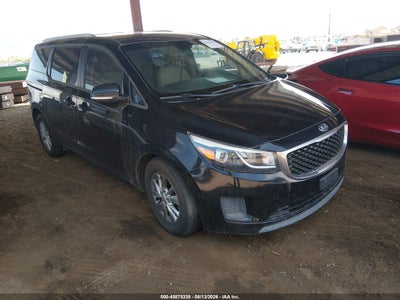 2016 KIA SEDONA LX