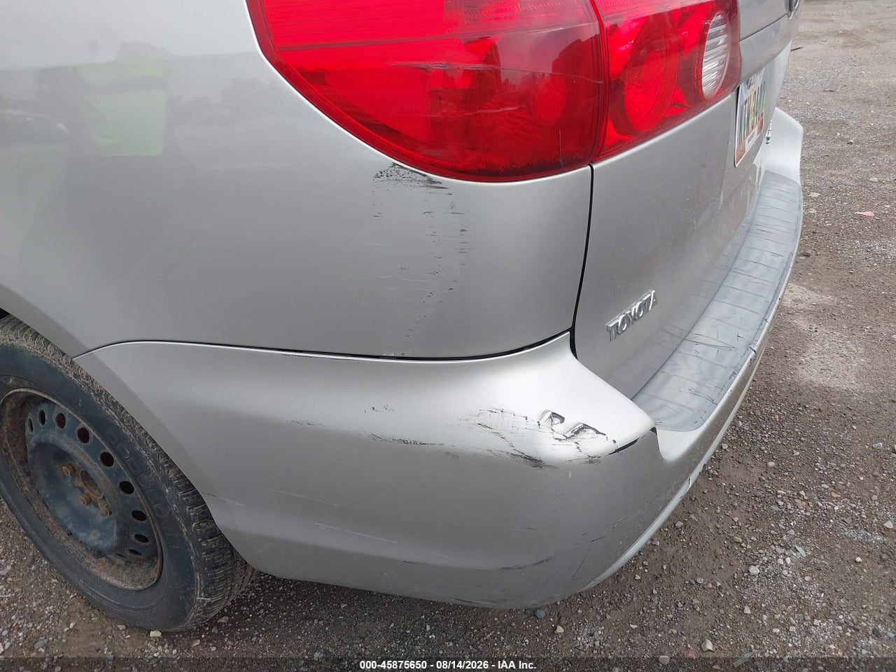 2006 TOYOTA SIENNA LE · 6/11