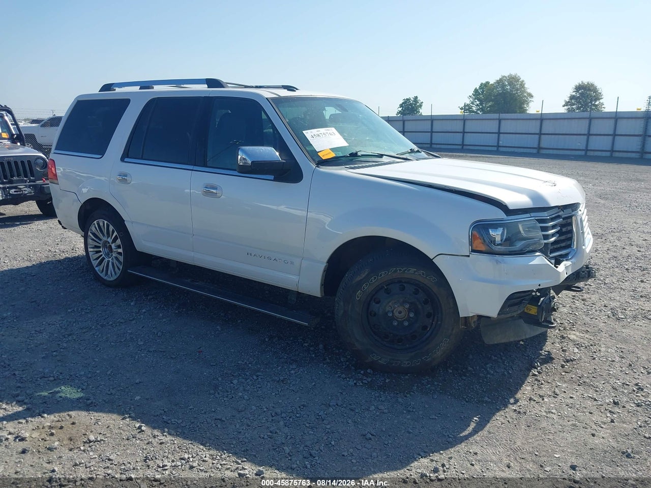 5LMJJ2KT3GE****** · 2016 LINCOLN NAVIGATOR RESERVE