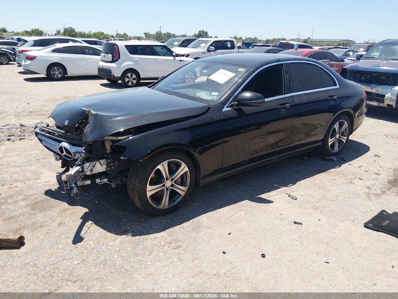 2017 MERCEDES-BENZ E 300 · 2/10