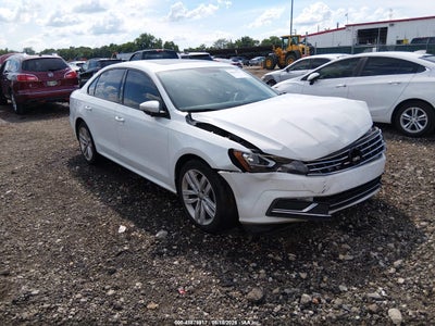 1VWLA7A30KC****** · 2019 VOLKSWAGEN PASSAT 2.0T WOLFSBURG EDITION