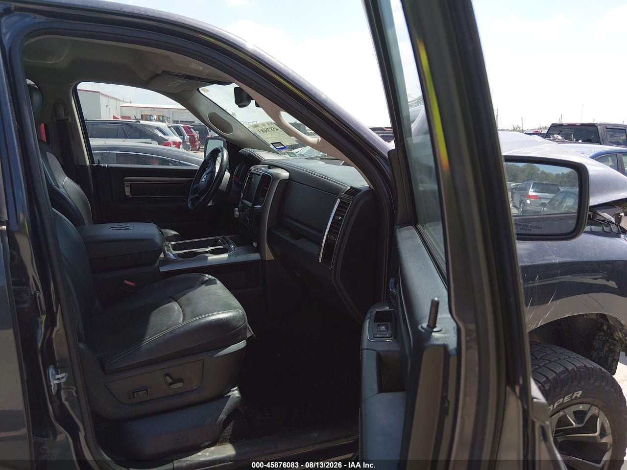 2016 RAM 1500 SPORT · 5/11
