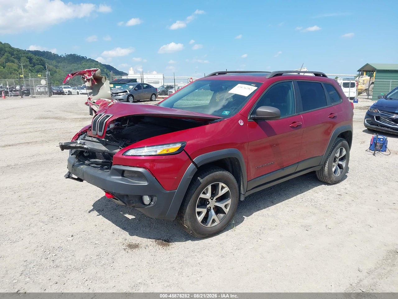 2015 JEEP CHEROKEE TRAILHAWK · 2/10