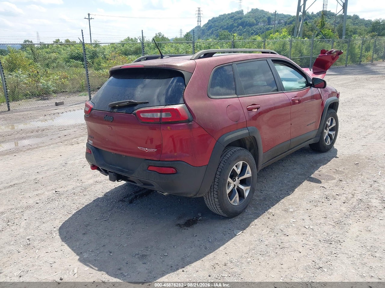 2015 JEEP CHEROKEE TRAILHAWK · 4/10