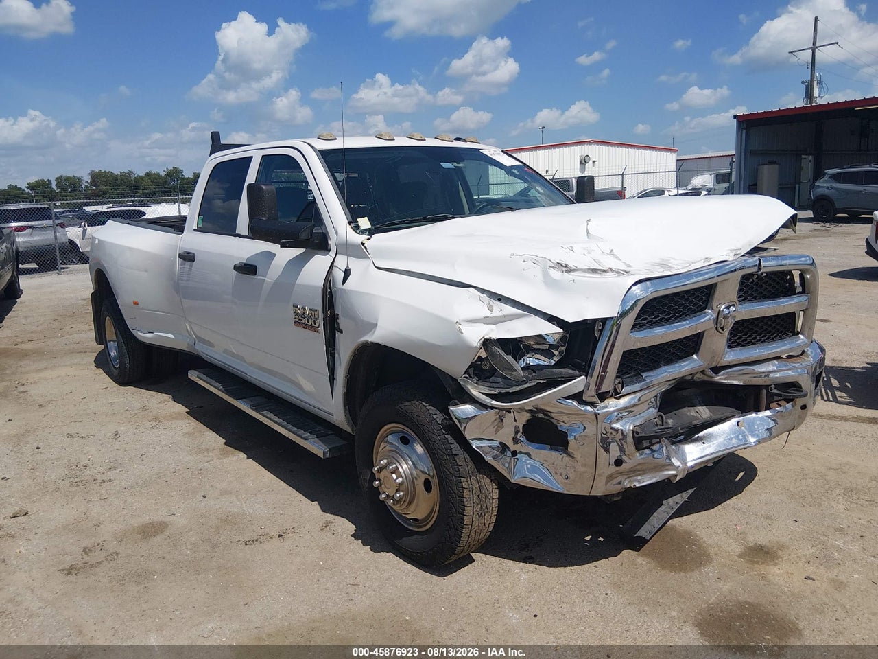 2017 RAM 3500 TRADESMAN 4X2 8' BOX