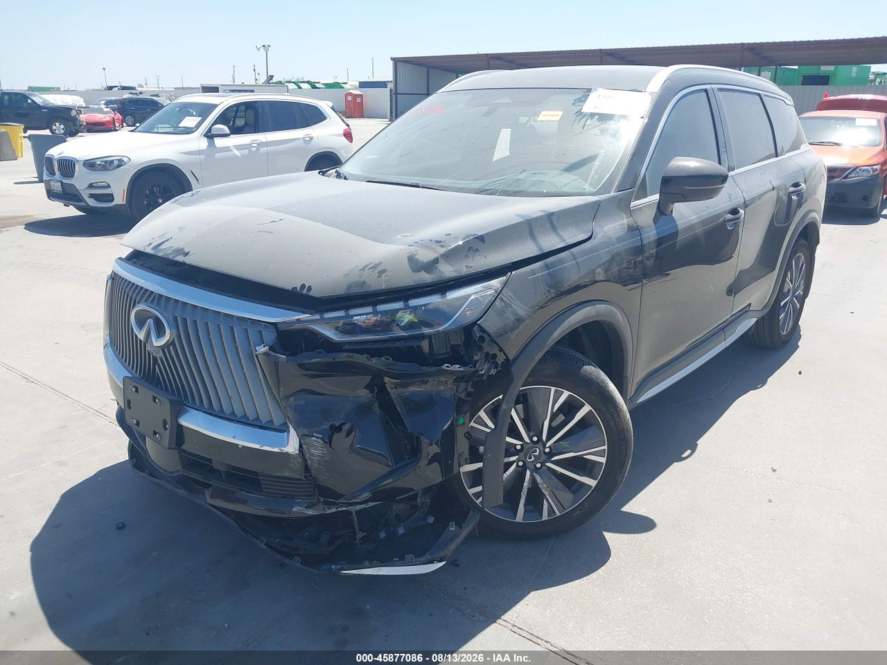 2026 INFINITI QX60 LUXE · 2/10