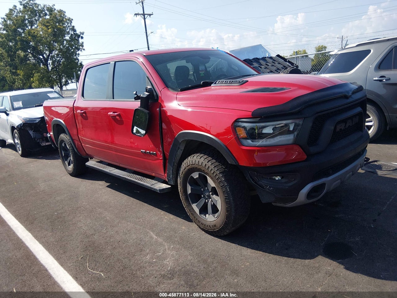 1C6SRFLT0KN****** · 2019 RAM 1500 REBEL  4X4 5'7 BOX