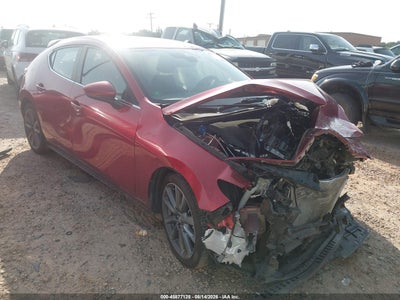 JM1BPAKL1M1****** · 2021 MAZDA MAZDA3 SELECT