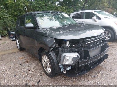 KNDJ23AU1L7****** · 2020 KIA SOUL S