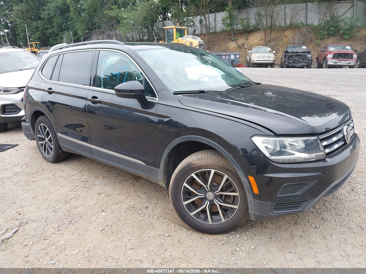 3VV2B7AX4MM****** · 2021 VOLKSWAGEN TIGUAN 2.0T SE/2.0T SE R-LINE BLACK/2.0T SEL