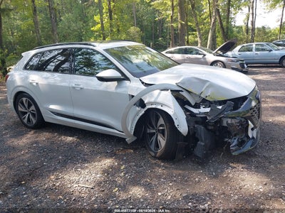WA15AAGE3RB****** · 2024 AUDI Q8 E-TRON PREMIUM PLUS QUATTRO