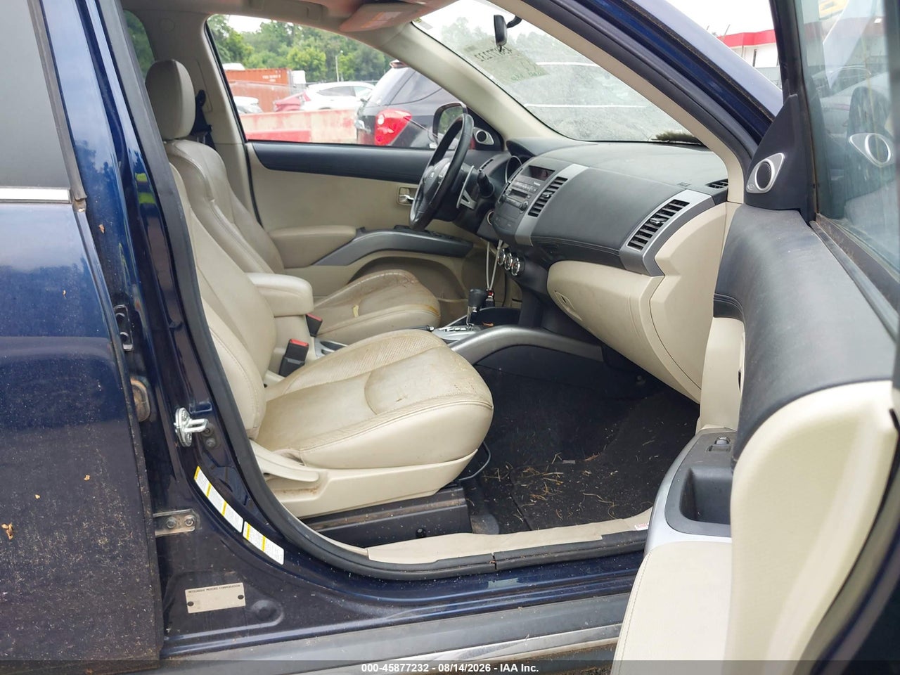 2011 MITSUBISHI OUTLANDER XLS · 5/11