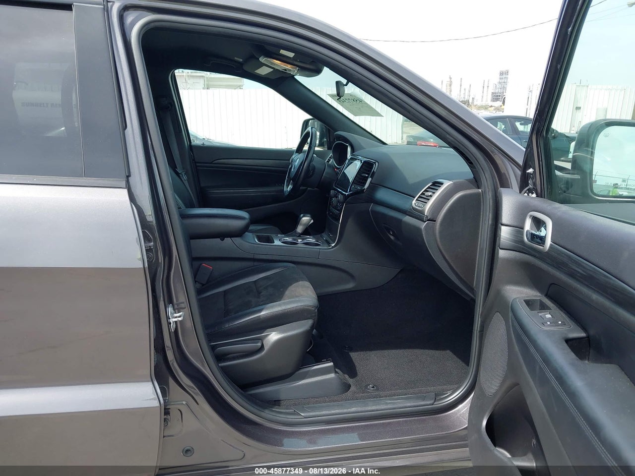 2021 JEEP GRAND CHEROKEE LAREDO X 4X2 · 5/11