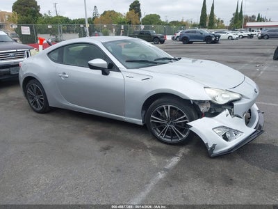 JF1ZNAA11D1****** · 2013 SCION FR-S