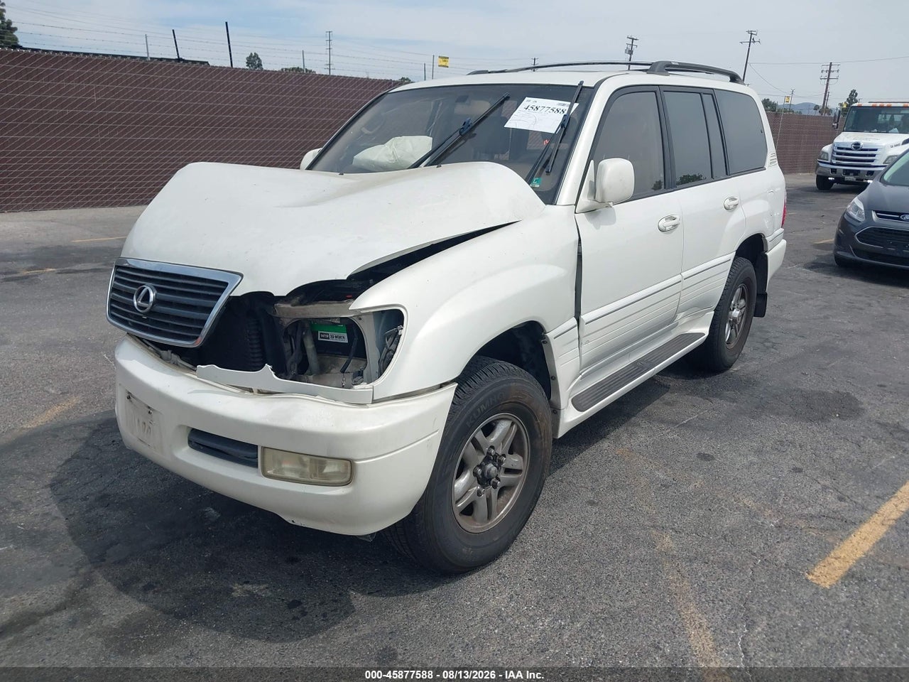 1999 LEXUS LX 470 · 2/11
