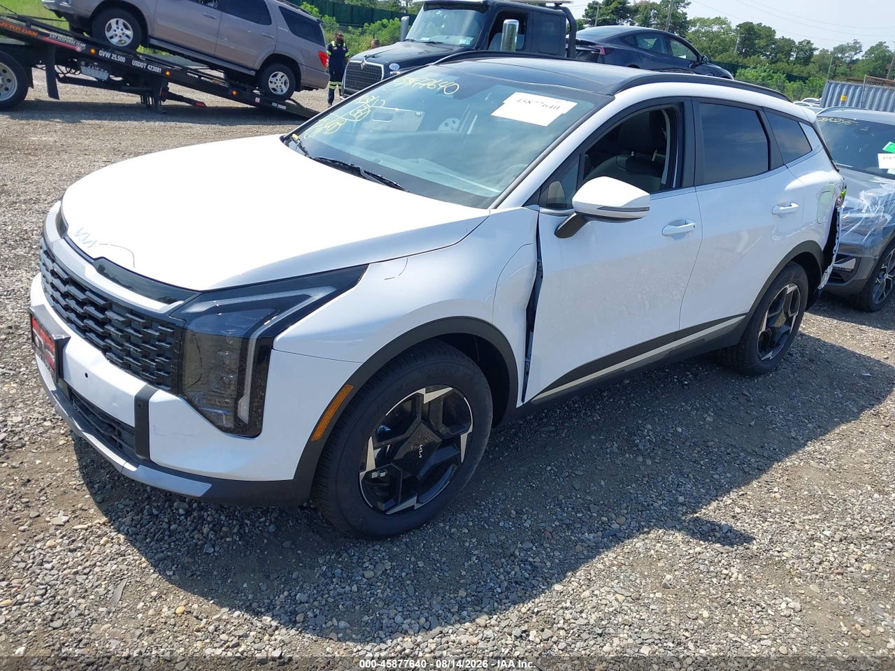 2026 KIA SPORTAGE EX · 2/11