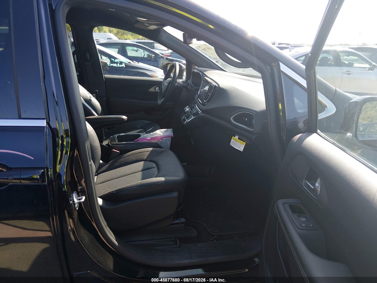 2026 CHRYSLER PACIFICA SELECT · 5/11