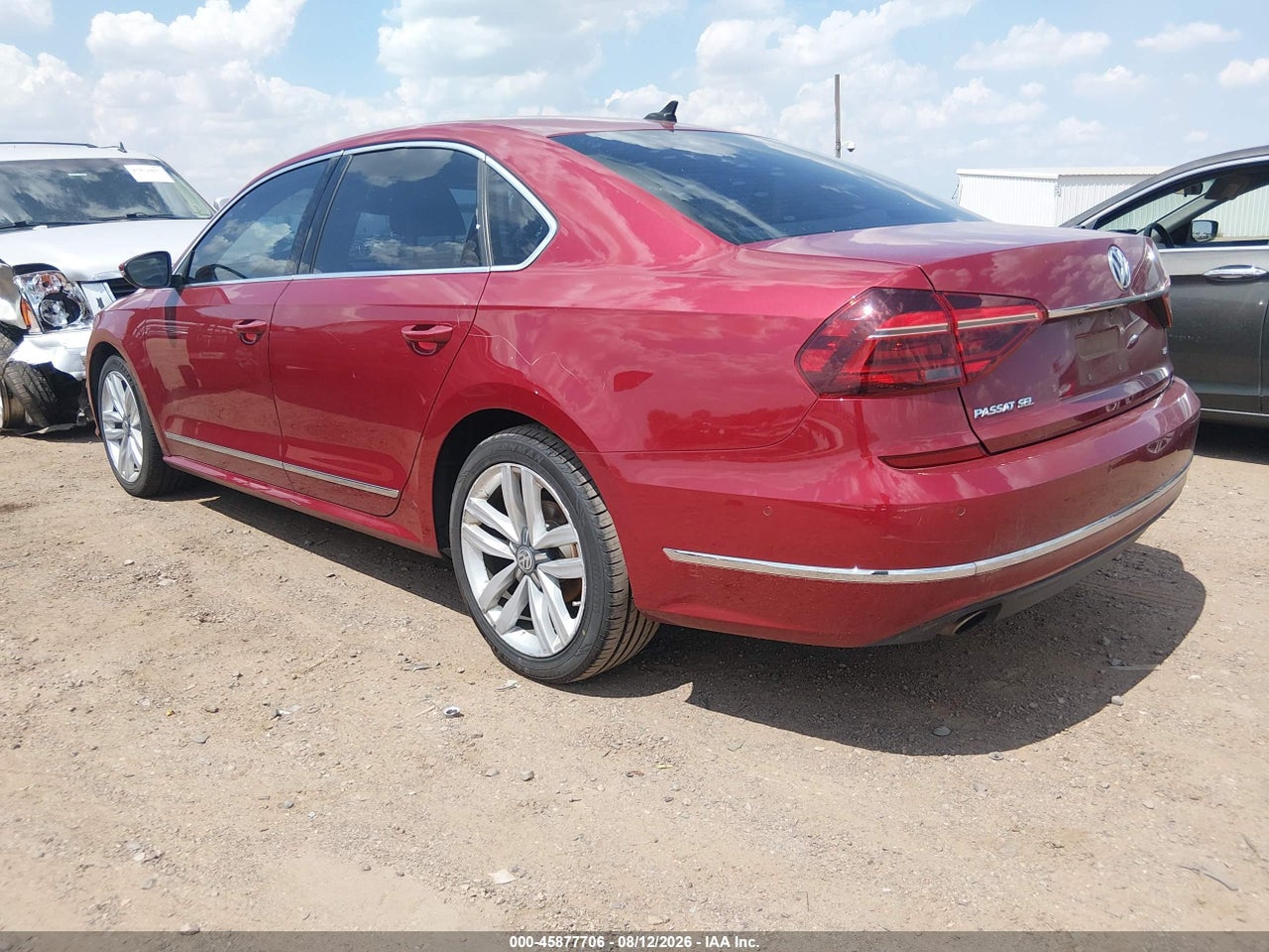 2017 VOLKSWAGEN PASSAT 1.8T SEL PREMIUM · 3/10
