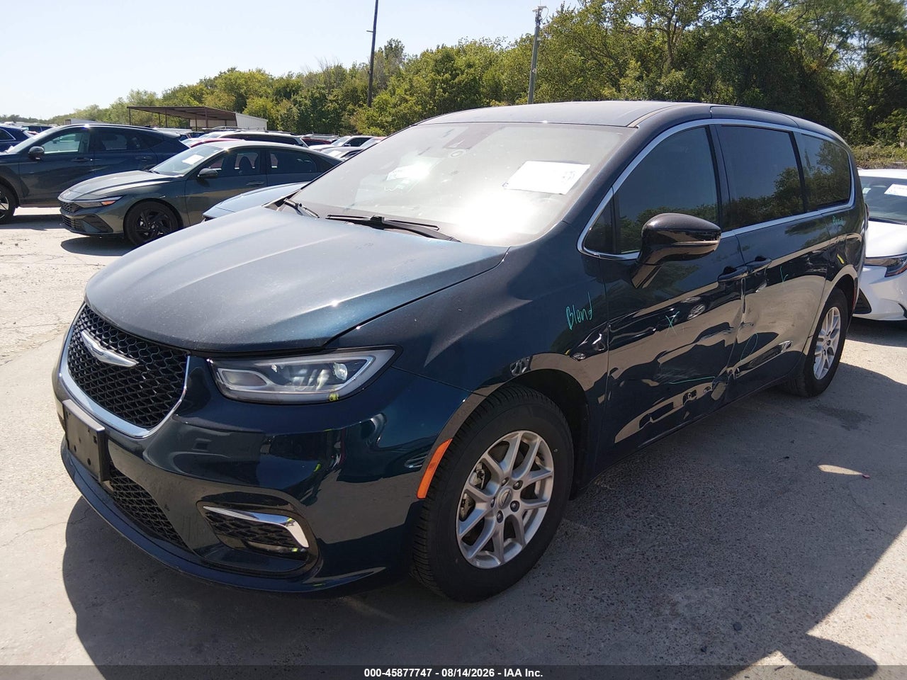 2C4RC1BG9SR****** · 2025 CHRYSLER PACIFICA SELECT · 2/11