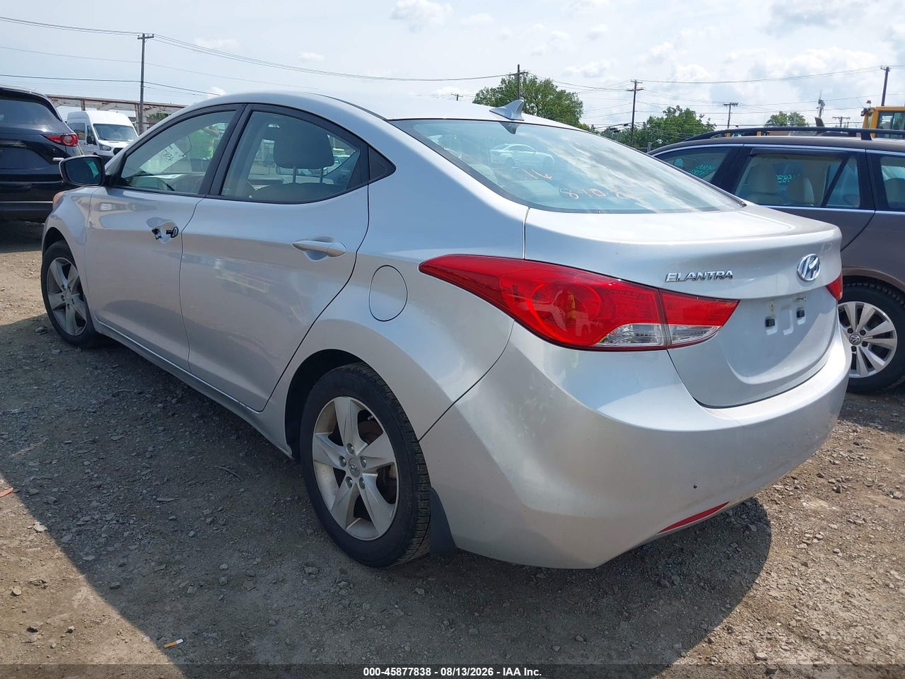 2013 HYUNDAI ELANTRA GLS · 3/10