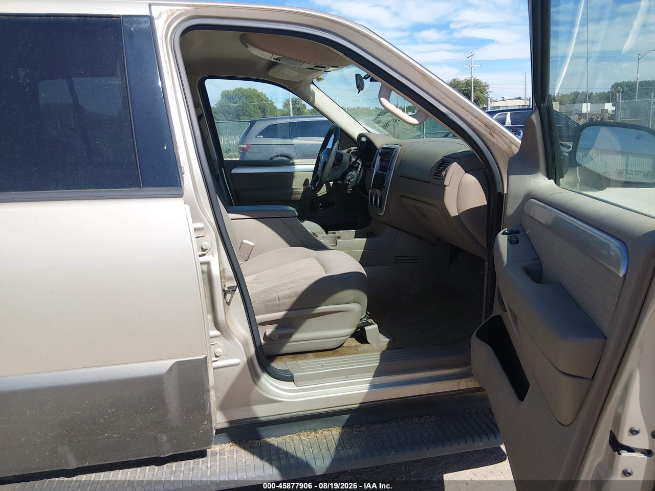 4M2ZU86K74U****** · 2004 MERCURY MOUNTAINEER   · 5/11